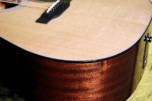 D-12E | 【クロサワ楽器店オンラインショップ】いい楽器とのいい出会い