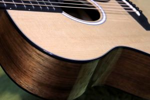 000-12E KOA | 【クロサワ楽器店オンラインショップ】いい楽器とのいい