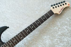 Seeker S 24F SSH w/Selected Flame Maple -Openpore Black / Red