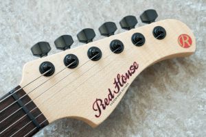 Seeker S 24F SSH w/Selected Flame Maple -Openpore Black / Red