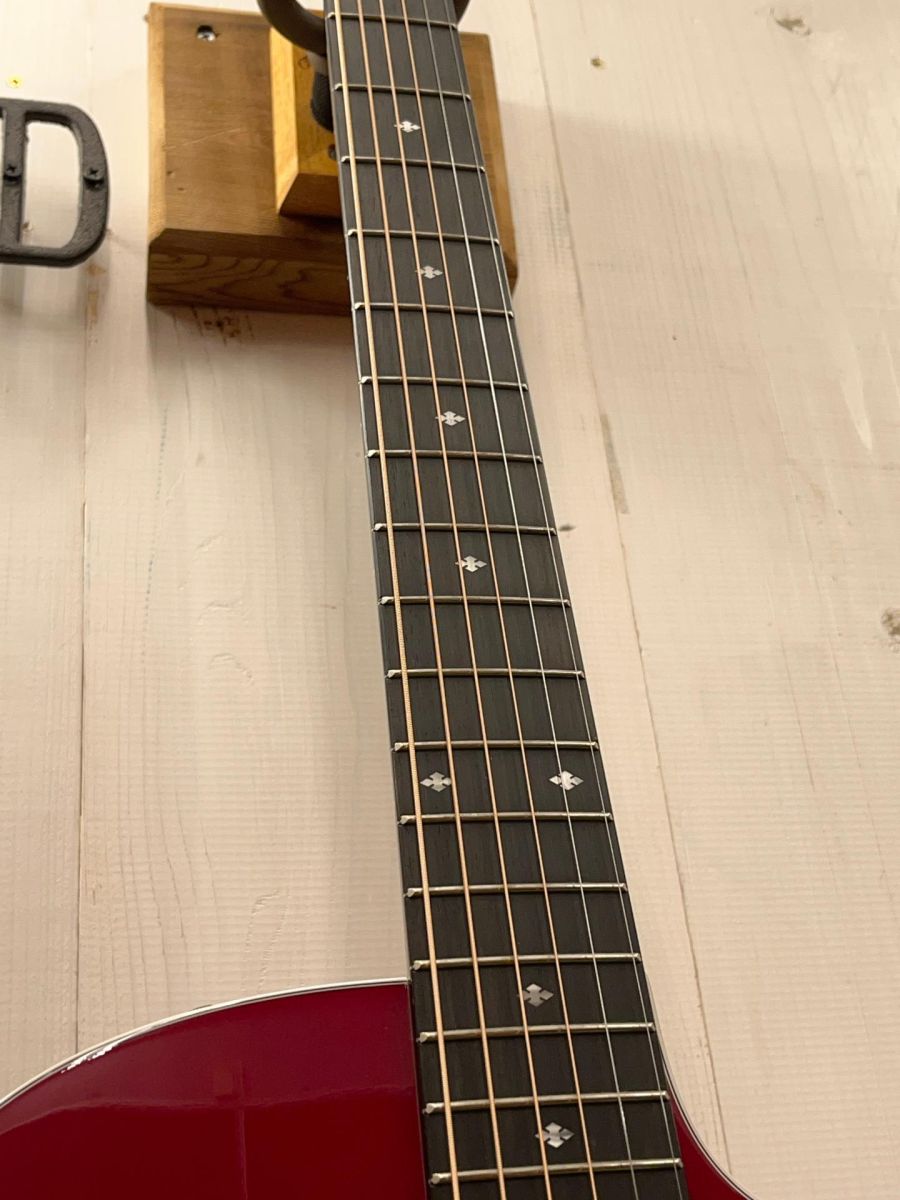 214ce-Red DLX | 【クロサワ楽器店オンラインショップ】いい楽器