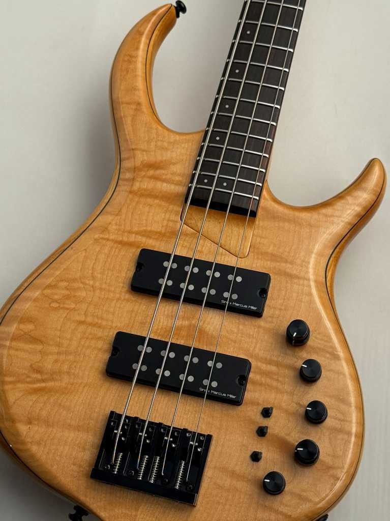 現行は定価194700円 sire M7 ASH 4st サイアー 使い勝手抜群 現行は定価194700円 sire M7 ASH 4st サイアー 使い勝手抜群 定価