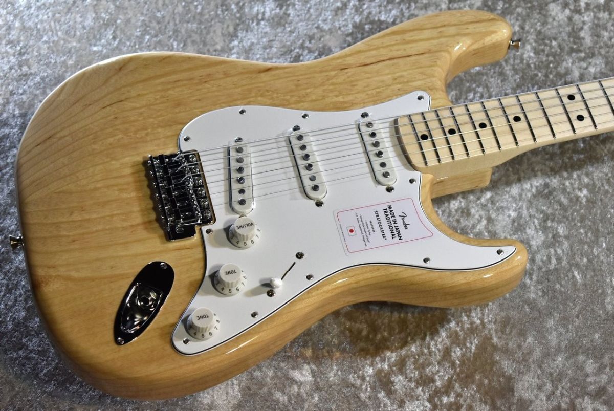 MADE IN JAPAN TRADITIONAL 70S STRATOCASTER Natural