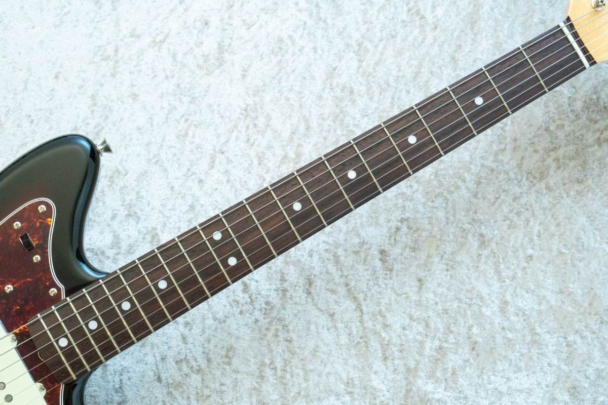 Made in Japan Traditional II 60s Jazzmaster -3 Tone Sunburst