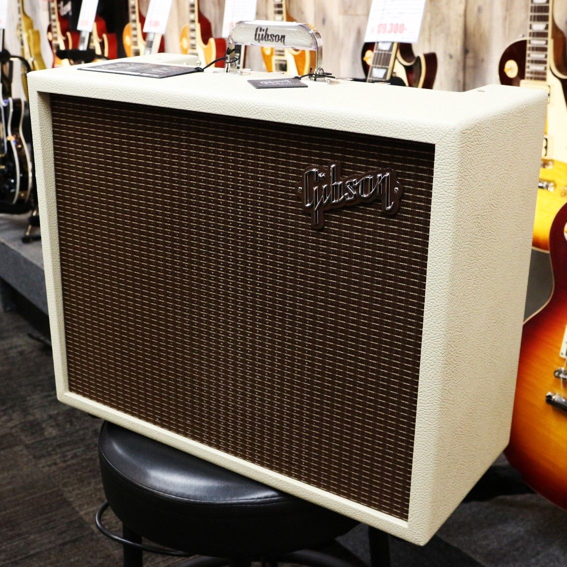 店頭展示品特価!!】Falcon 20 1x12 Combo 【60年代の名機復活】【新