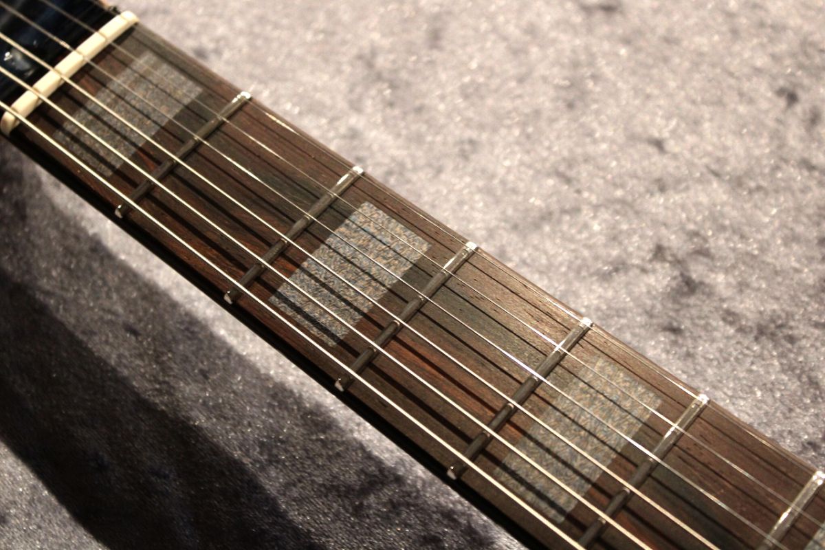 Custom Made HYDRA 24F Quilt Maple/Brazilian Rosewood FB/White