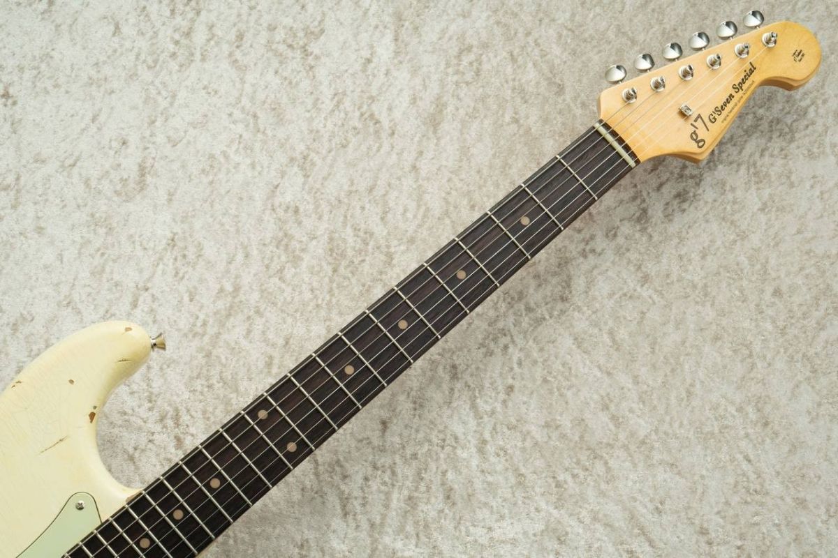 g7-ST/R Player S Custom Standard Aged -Olympic White