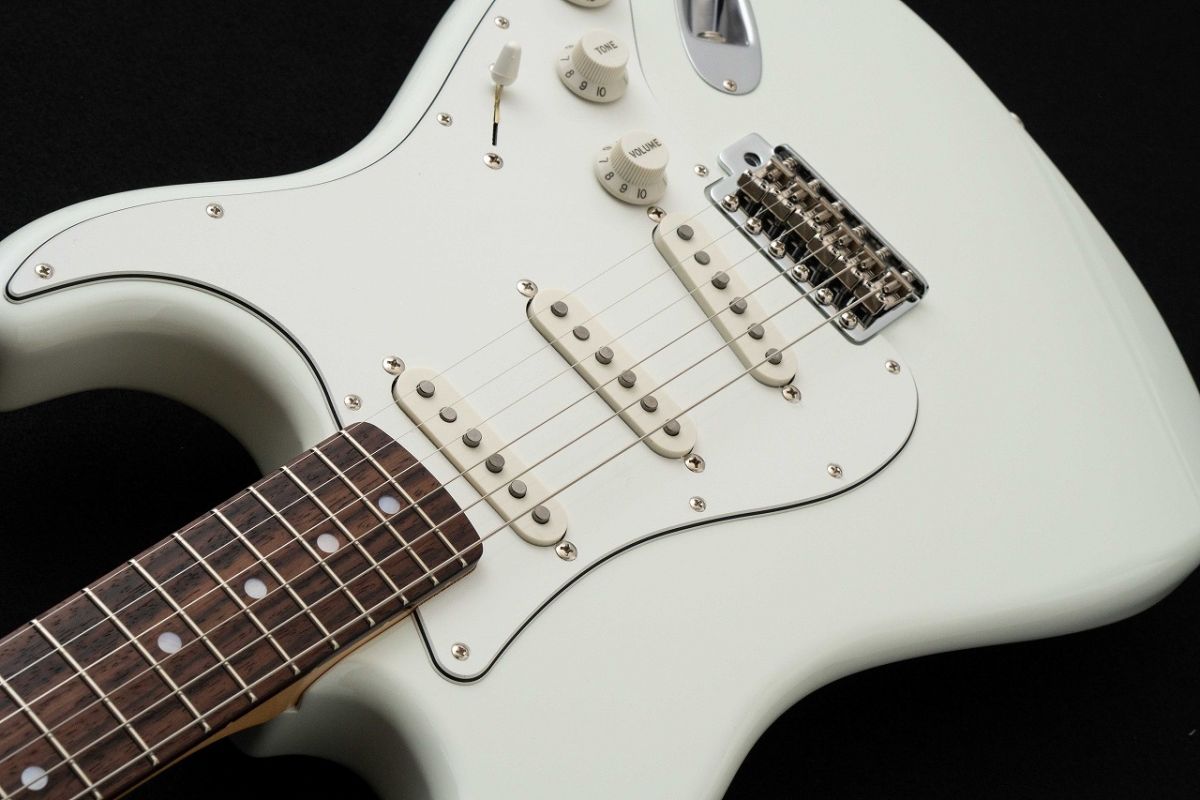 オールラッカー Fender 60s Stratocaster Fender Made in Japan FSR Collection 2023 Traditional Late