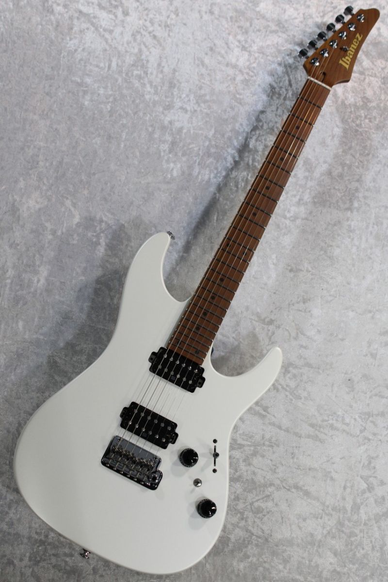 Ibanez AZ2402 ホワイトカスタム　ストラップ付き Ibanez AZ2402 ホワイトカスタム ストラップ付き - メルカリ