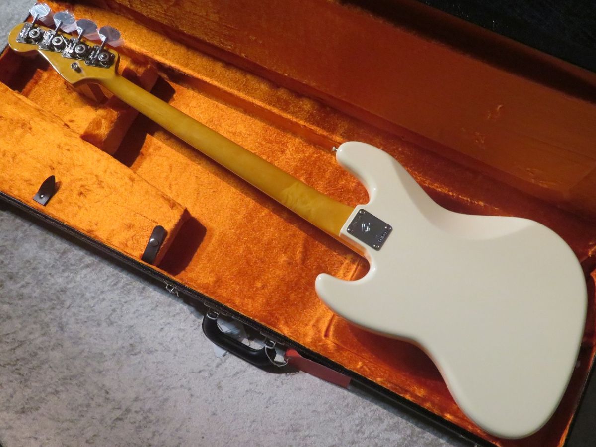 American Vintage II 1966 Jazz Bass -Olympic White- #V2330043