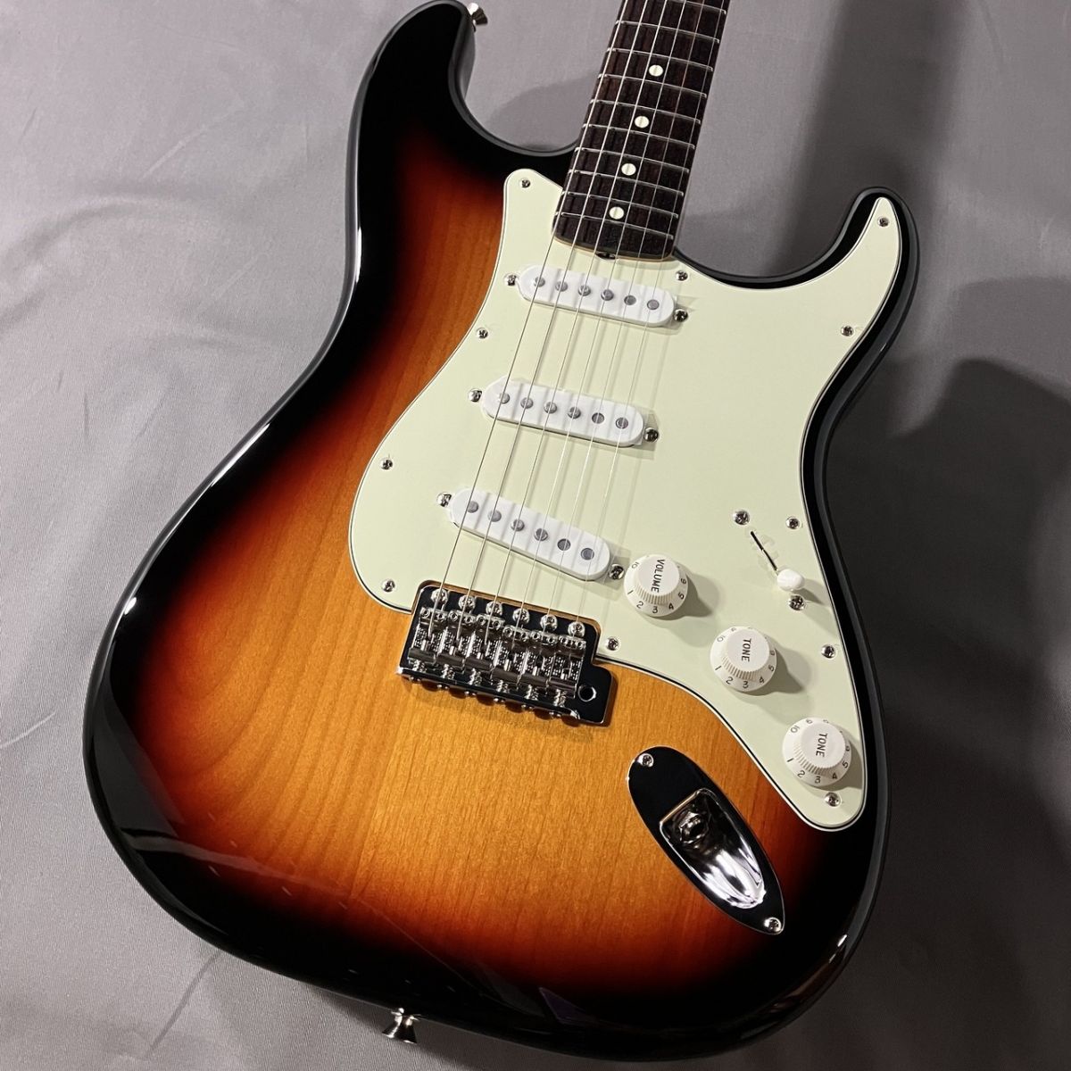 FSR Made in Japan Traditional 60s Stratocaster 3-Color