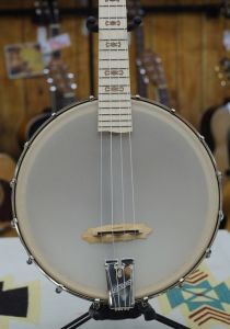美品　GOODTIME バンジョー ウクレレ木製 USA製 Deering Goodtime Banjo Ukulele Concert Scale | 【クロサワ