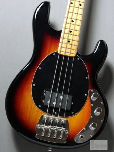 Music Man StingRay サンバースト ☆5月6日まで最終値下げ☆ Music Man StingRay サンバースト ☆5月6日まで最終値下げ