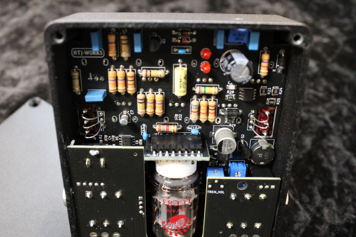 日曜特価　MAGNUM59 Tubepreamp & Tremolo Amazon.co.jp: HTJ-WORKS / MAGNUM59 12AX7 Tube Preamp
