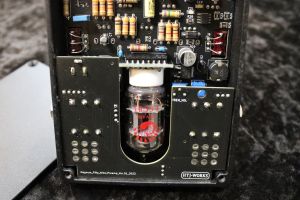 ジャンク HTJ-WORKS MAGNUM59 PREAMP プレキシサウンド HTJ-WORKS MAGNUM59 12AX7 Tube Preamp & Tremolo プリアンプ