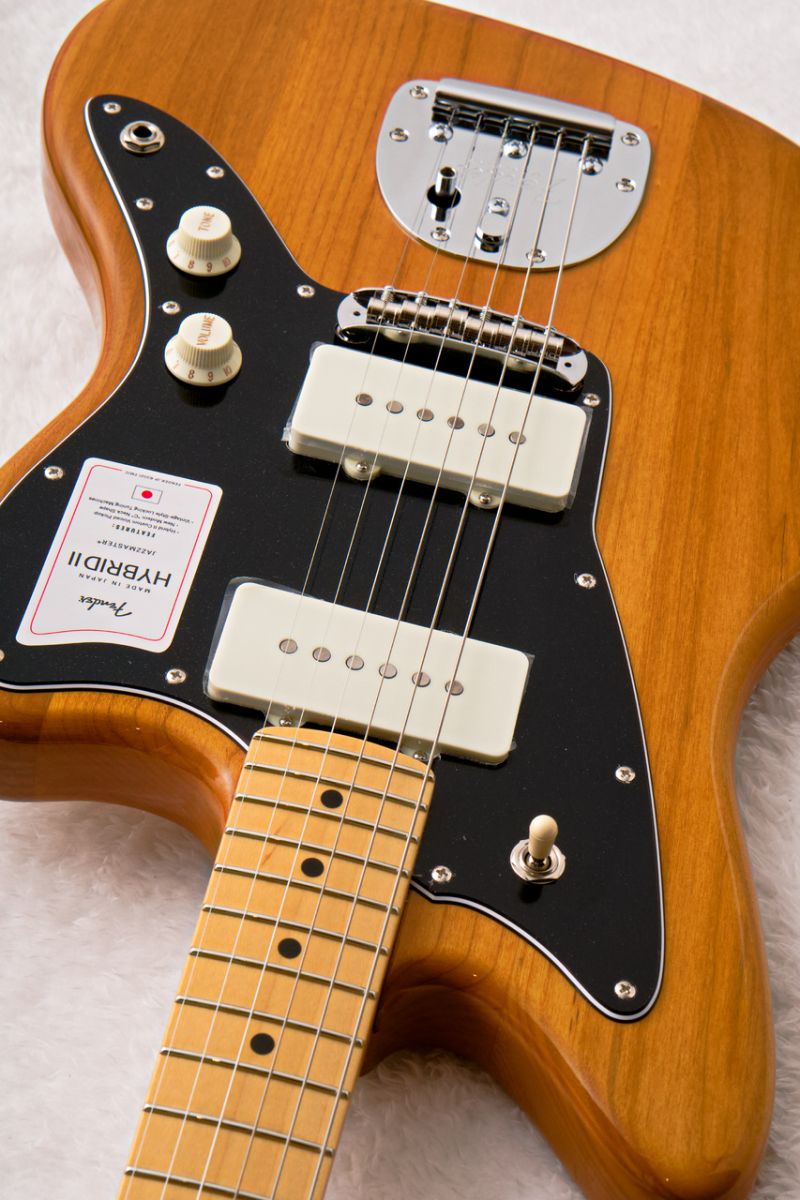 Fantom Custom ジャパンヴィンテージ マツモク製1977年 中古 Fender Japan JM66-80 1999～2002年製 アルダーボディ採用の