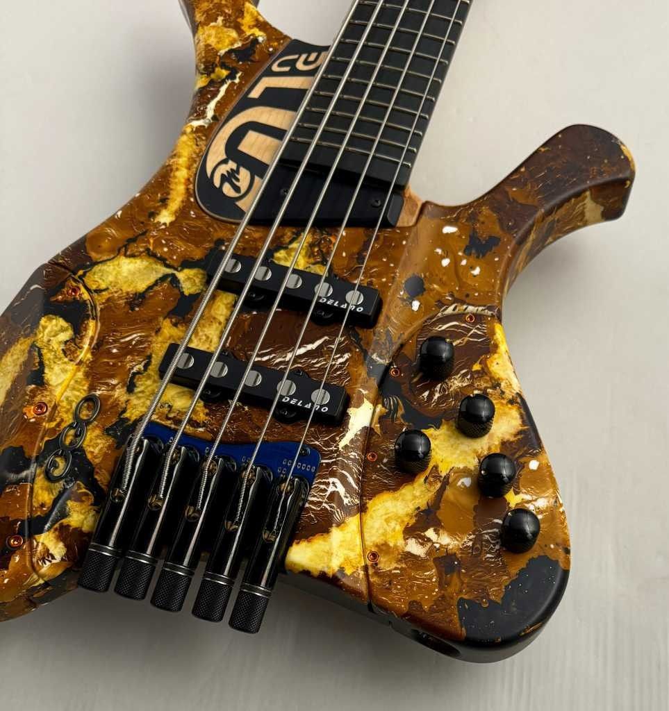 EGO Guitar EGO Bass Mine 6 (ヘッドレス 6弦ベース) Basses