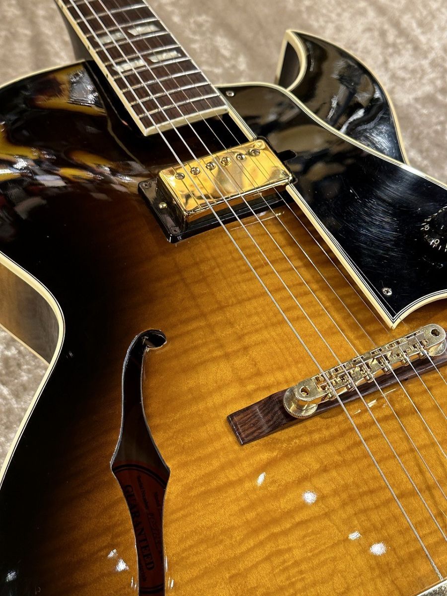イニシエーション　ナチュラルスピリット　エリザベス・ハイチ 幾何学 ゼニス×YOSHIDAスペシャルモデルが導き出したスポーツ