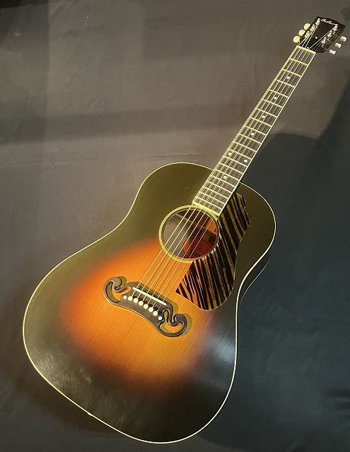 Custom Shop製 Historic Collection 1939 J-55 Vintage Sunburst