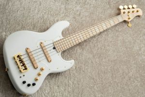 ベース yuito cbcd322e-2431-4898-af9c-