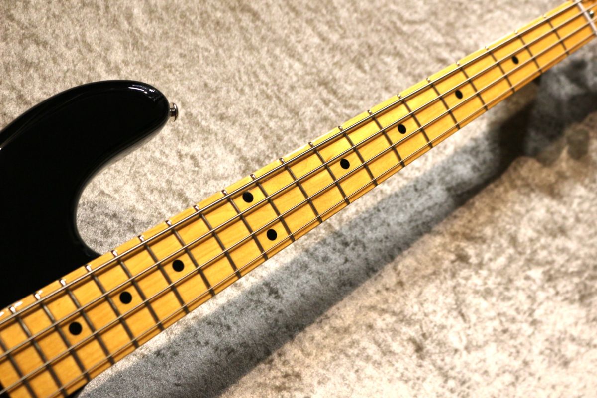 Retro '70s StingRay Bass -Black- | 【クロサワ楽器店