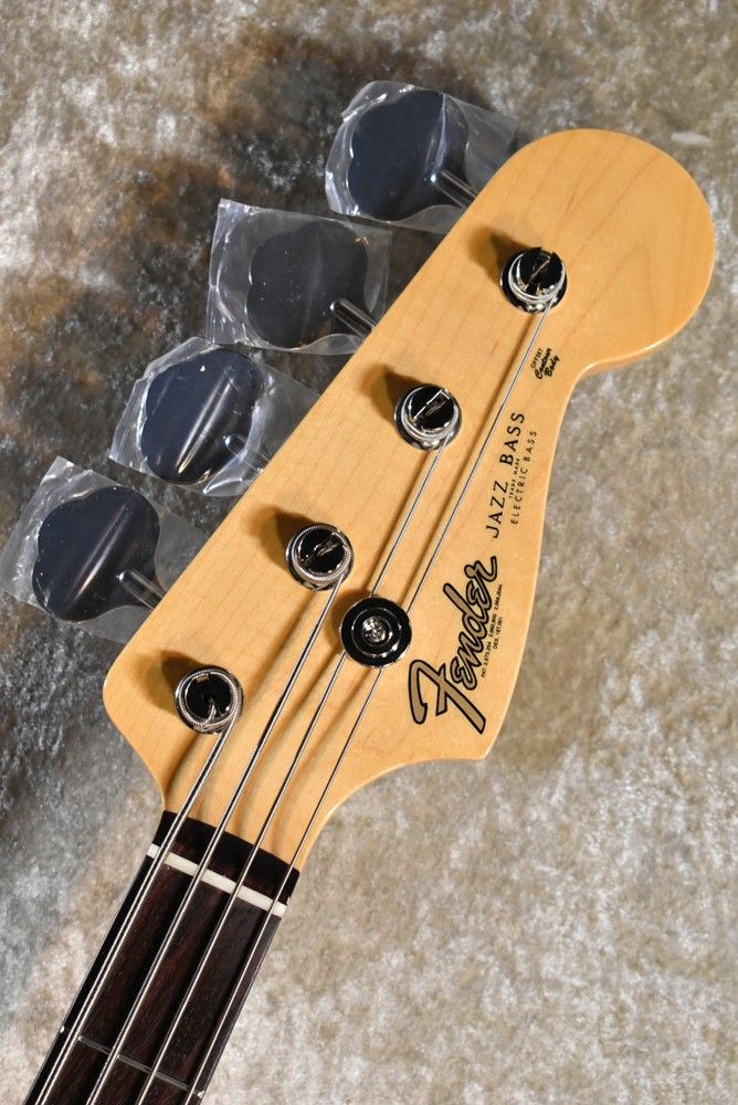 Made in Japan FSR Traditional 60s Jazz Bass -Daphne Blue