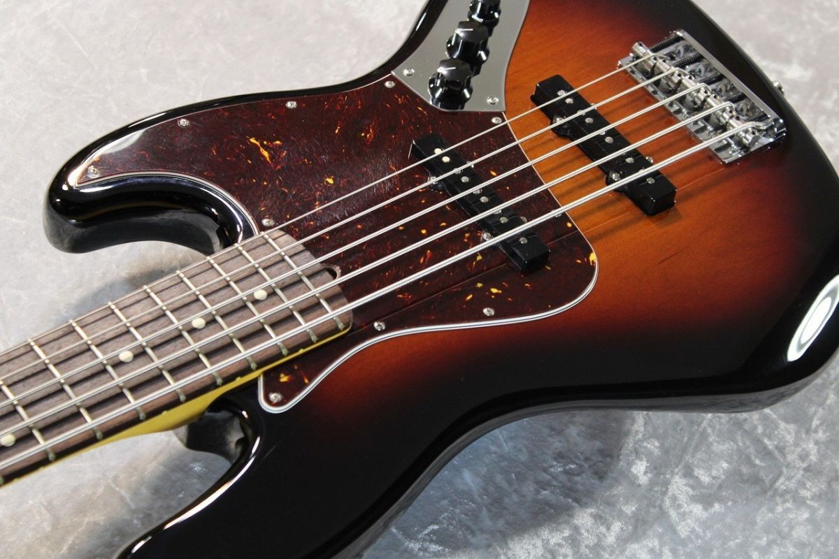 Fender American Professional II Jazz Bass V / 3-Color