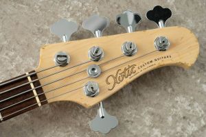 ベース Xotic XJ-1T 5st Vintage White Heavy Aged Xotic XJ-1T 5-String Bass Vintage White | The Music Zoo