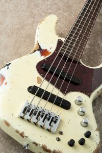 XJ-1T 5st Heavy Aged -Vintage White Over 3 Tone Sunburst