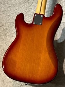 ヤマハ720FS: 使用感ほとんどない美品!!! (カラー:サンバースト) ヤマハ720FS: 使用感ほとんどない美品!!! (カラー:サンバースト)