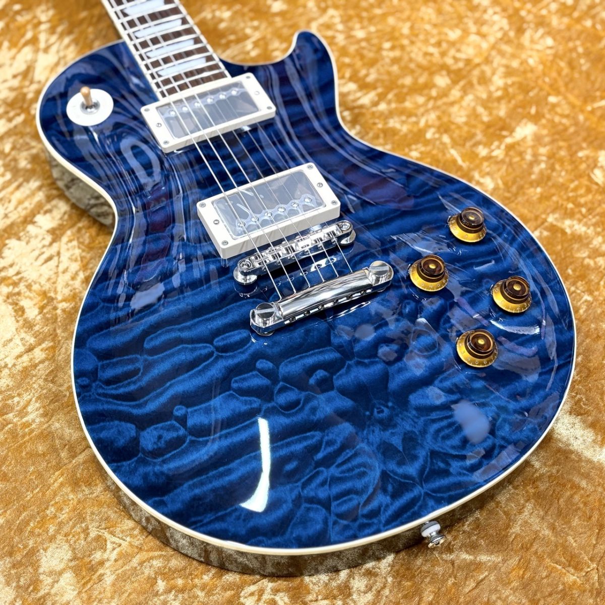 Tokai LS-101q レスポールタイプ　ギター Tokai LS-101Q ~Indigo Blue~ 4.32kg #2450055 | 【クロサワ楽器店