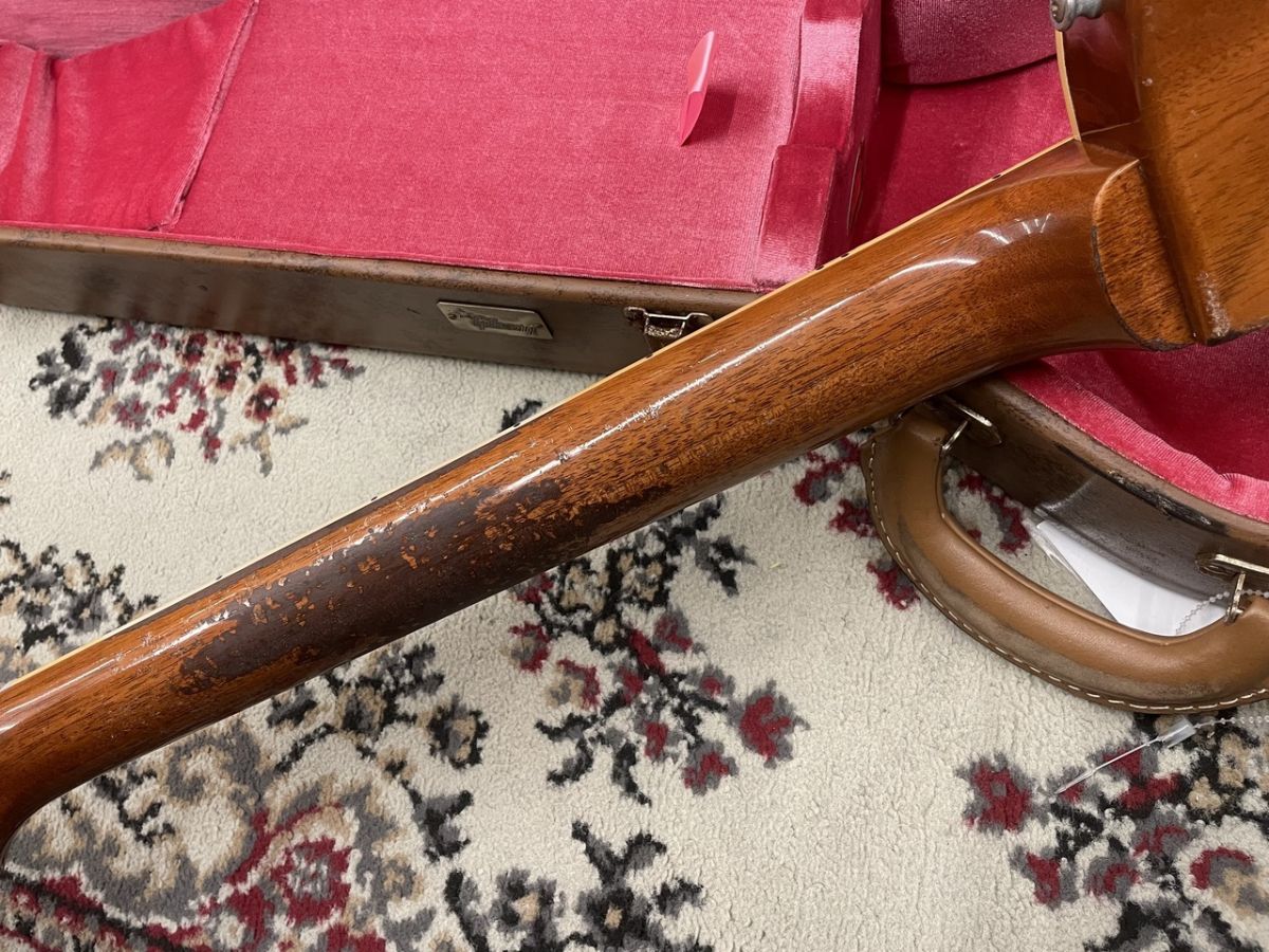 激レア！レアポルトクレラブノートエンヴェロープ ゴールド【中古】レディース 激レア！レアポルトクレラブノートエンヴェロープ ゴールド【中古