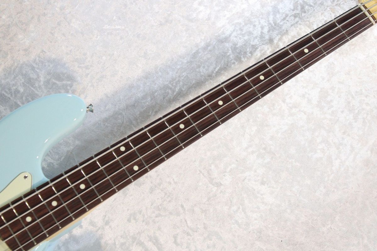 ベース vintage jazzbass Fender USA 【入荷待ち、ご予約受付中】 American Vintage II
