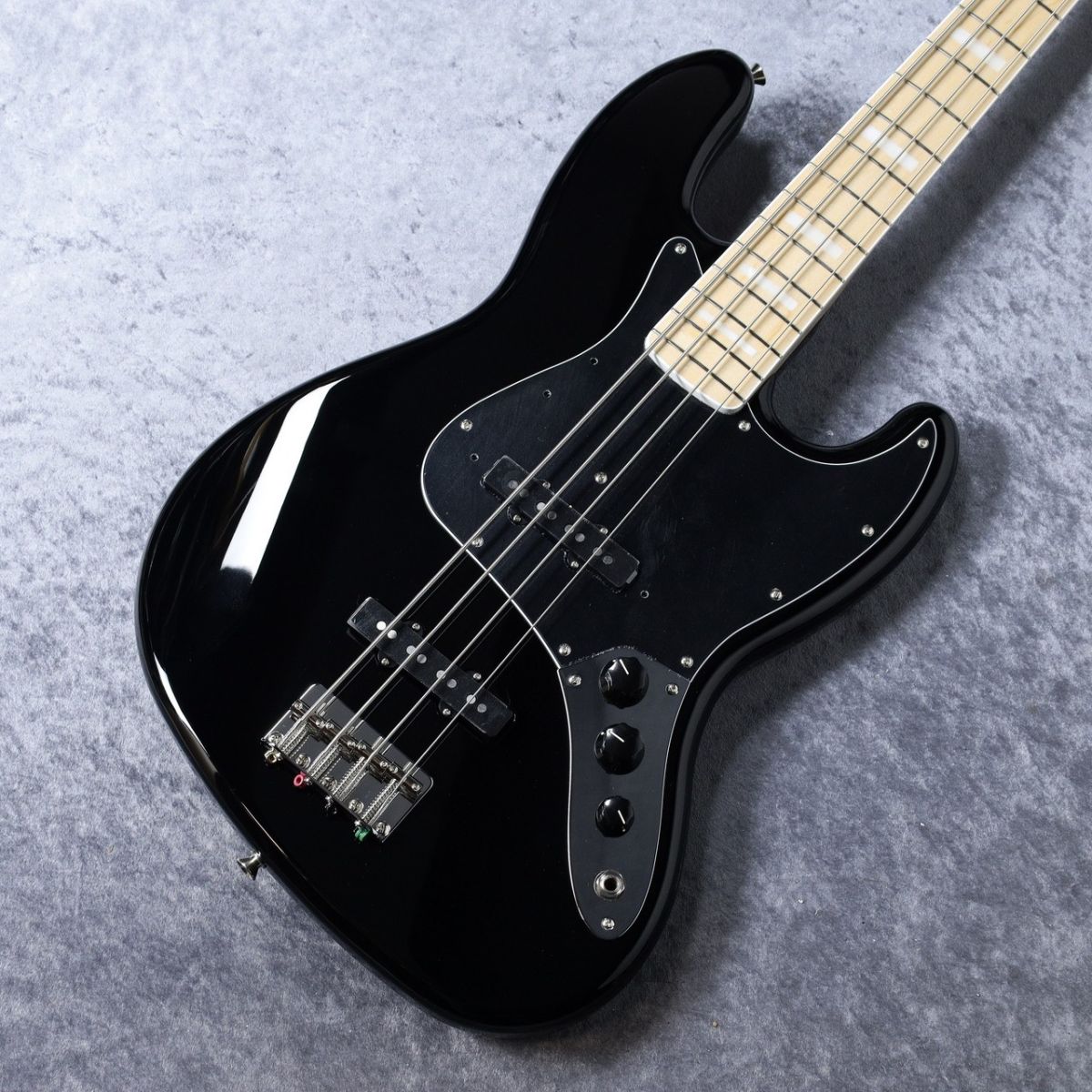 MIJ FSR Collection Traditional 70s Jazz Bass - Black  