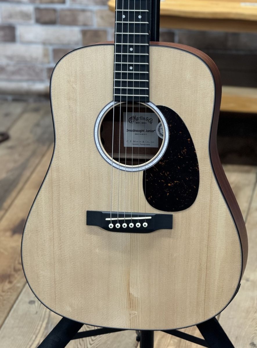 マーティン Dreadnought Junior D Jr A 楽器 弦楽器、ギター