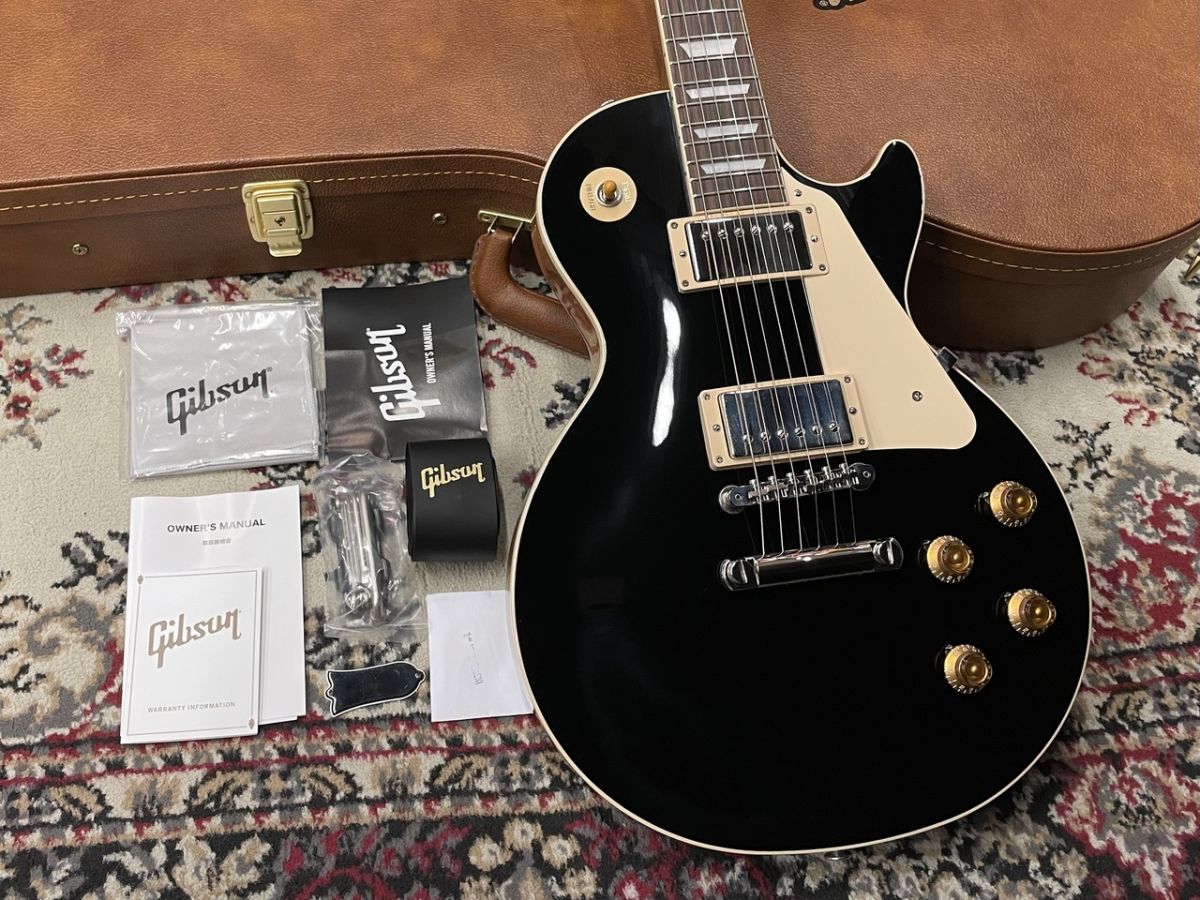 Gibson Les Paul ブラック ギターケース付き Amazon | Gibson Les Paul Classic Ebony レスポールクラシック