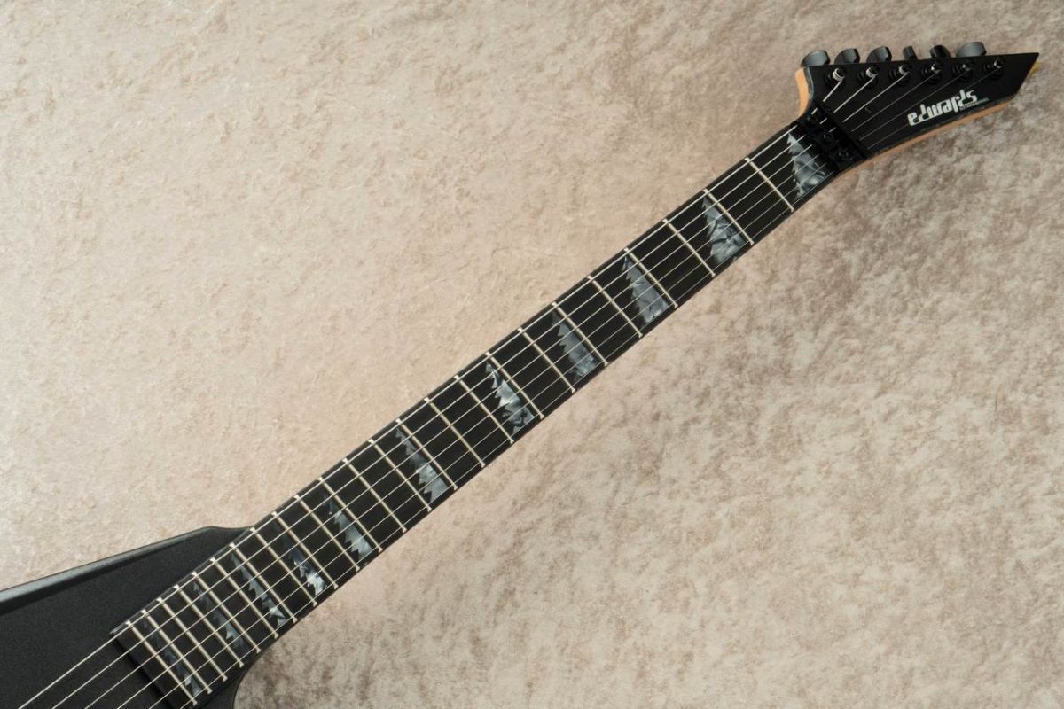 E-ALEXI BLACKY -Metallic Black Satin with Gloss Black
