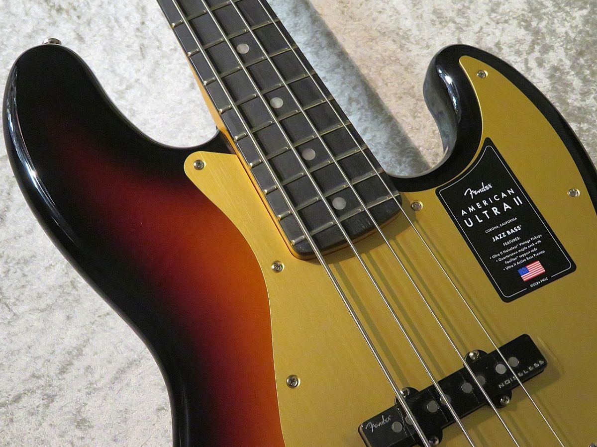 ベース Fender American Standard Jazz Bass Fender - American Standard JazzBass with molded case | Mass