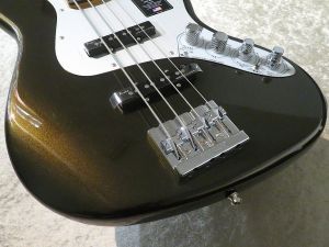 American Ultra II Jazz Bass -Texas Tea- #US24002566