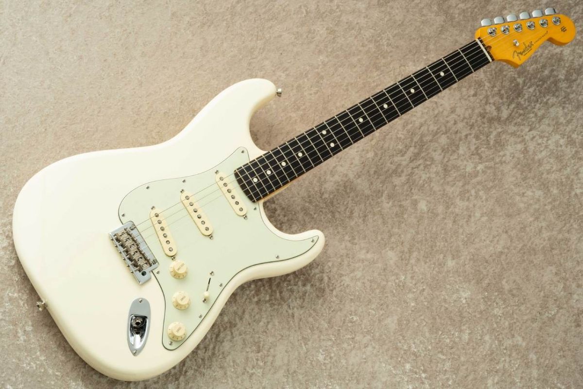 American Professional II Stratocaster Mod. -Olympic White