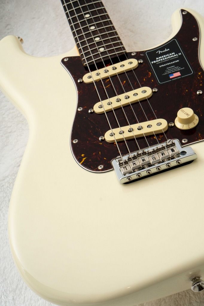 American Professional II Stratocaster Olympic White | 【クロサワ
