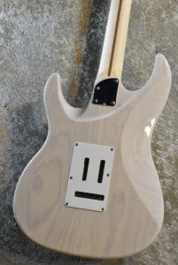 EOS2-ASH-M White Blonde #H240748 | 【クロサワ楽器店オンライン