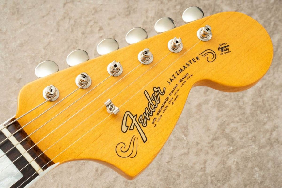 American Vintage II 1966 Jazzmaster -3-Color Sunburst
