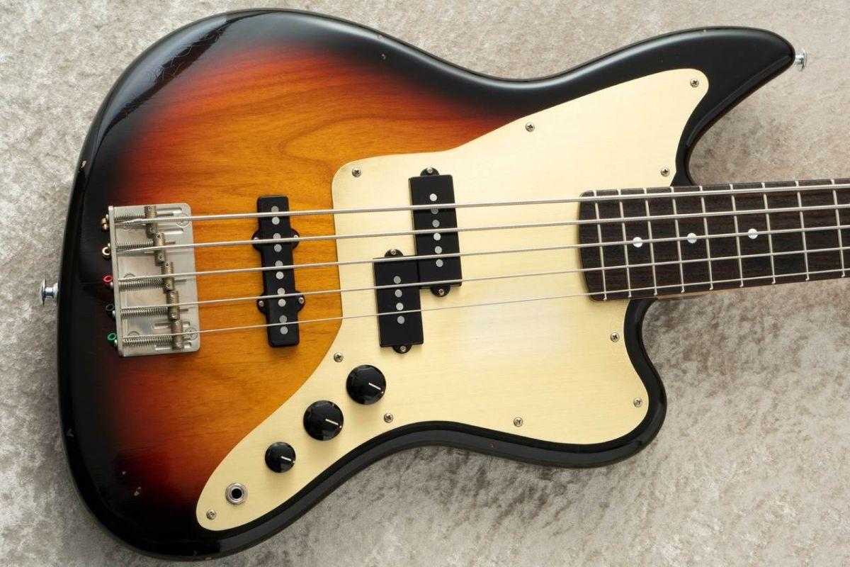 ベース Black Smoker TRAD MASTER BETA-JMB5 MISA BLACK SMOKER Trad Master Series Beta-JMB5 MISA BAND-MAID