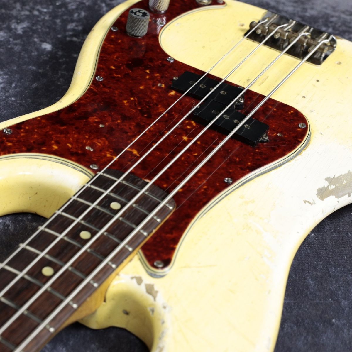 中古未開封模型　Fender Precision Bass オリンピックホワイト 中古未開封模型 Fender Precision Bass オリンピックホワイト その他