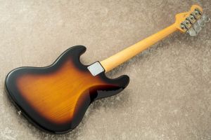 Made in Japan Heritage 60s Jazz Bass -3-Color Sunburst