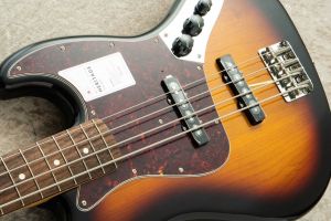 Made in Japan Heritage 60s Jazz Bass -3-Color Sunburst