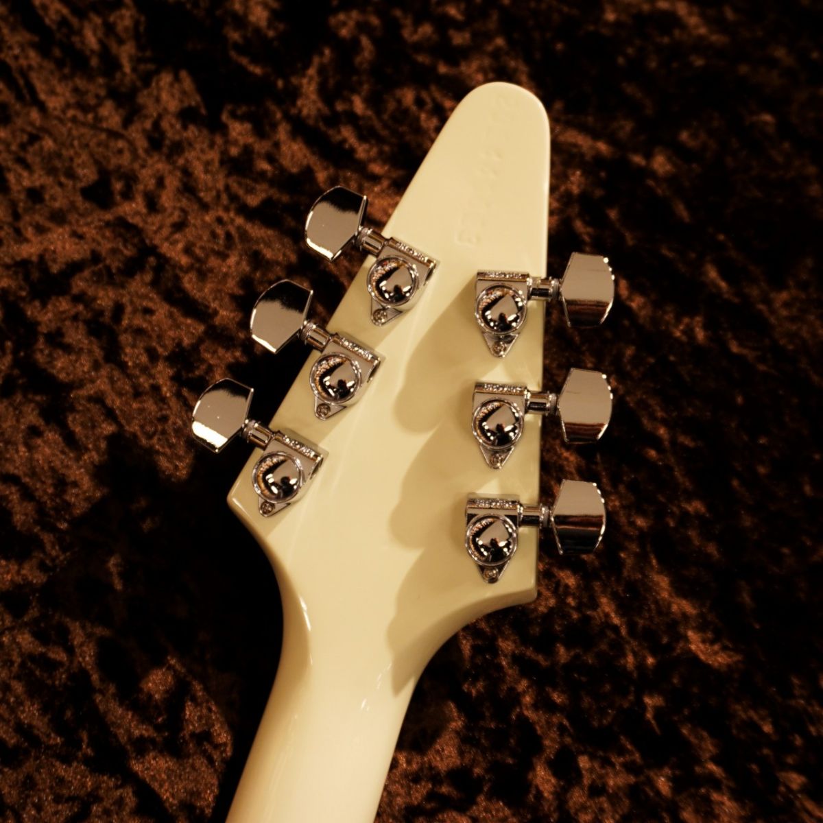 80s Flying V Classic White #202440023 | 【クロサワ楽器店
