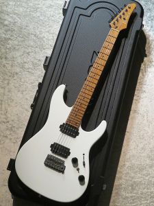Prestige AZ2402 -Pearl White Flat- #FD2480016 | 【クロサワ