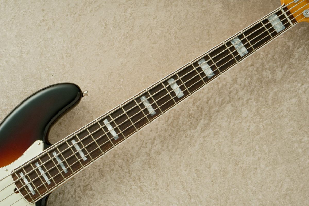 American Ultra Jazz Bass V -Ultraburst- | 【クロサワ楽器店